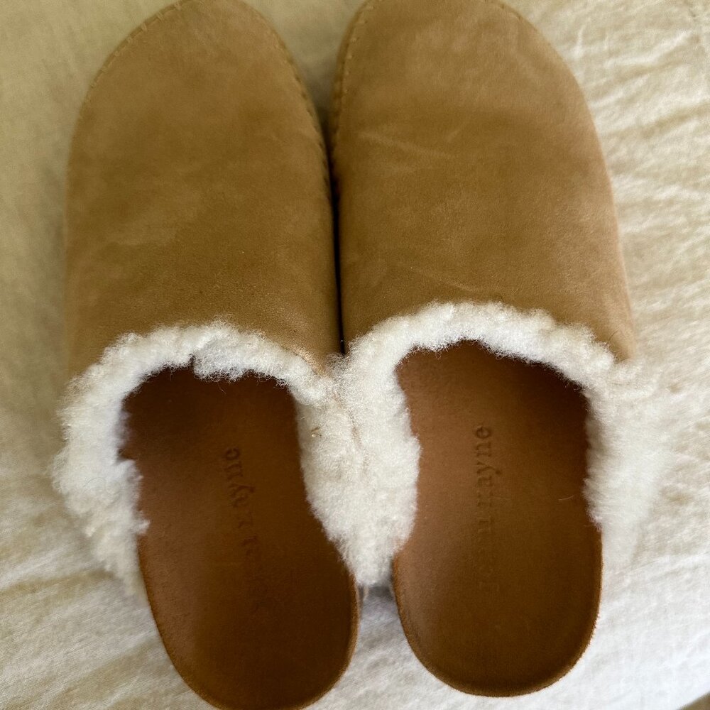 Jenni Kayne Shearling-Lined Moc Clog - EUC - Size 37 - Natural